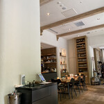 ラ・ボンヌターブル - 