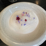 ラ・ボンヌターブル - 