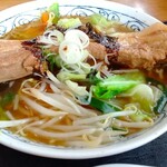 ばかうま食堂 駒どりや - 豚バラチャーシューが目に嬉し❗️