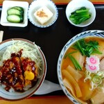 ばかうま食堂 駒どりや - 醤油チャーシューメン大盛＋ミニソースカツ丼‼️