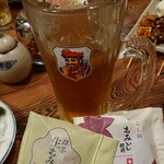 にしき堂 - 紅葉饅頭と烏龍茶