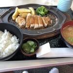 習志野カントリークラブ キング・クイーンコース レストラン - トンテキ