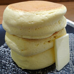 紅鶴 - 蜂蜜とバター・ホイップクリーム(S)トッピング