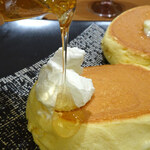 紅鶴 - 蜂蜜とバター・ホイップクリーム(S)トッピング