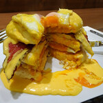 紅鶴 - ベーコンと目玉焼き