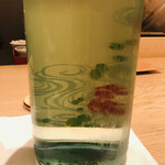 紀尾井町 三谷 - 浮かび上がる金魚