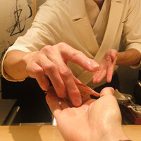 紀尾井町 三谷 - 手渡しをリクエスト！