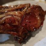 炭火焼酒亭ローリンストーン - 名物／豪州産骨付きラムロース喰らう