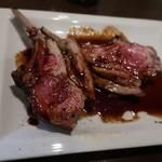 炭火焼酒亭ローリンストーン - 名物／豪州産骨付きラムロース