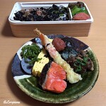 御料理 寺沢 - 青椒油炒め､出汁巻玉子､紅酒､海老天ぷら､南高梅､椎茸､茄子､北上牛すき煮