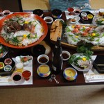 新八屋 - 豪華な夕食