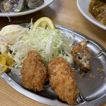 食べかけ牡蛎フライ