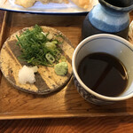 御縁そば　味楽 - 蕎麦ツユ・大根おろし・青ネギ・ワサビ