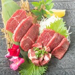 Horse sashimi 3-piece assortment (1 portion)