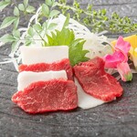 Kohakumori (red meat and mane)