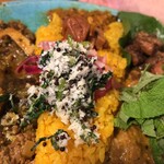 カレー独歩ちゃん - 春菊のトーレン。ココナツがいい香りをつけています。