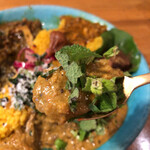 カレー独歩ちゃん - コリアンダーとミントのカレー。クリーミーですがかなり爽やか