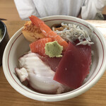 Wakakusa Zushi - 梅海鮮丼 ¥850(税別)