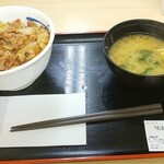 松屋 - 松屋：牛めし320円で味噌汁付き