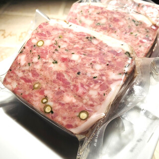 ラヴァン・グゥ_1