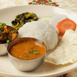 ネパールの家庭料理ネパール風カレー