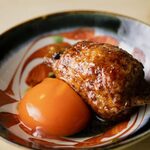Juunisoudoori Jidori Yakitoriya - 比内地鶏の卵黄を絡めて