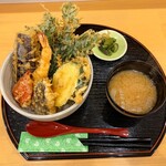 白花咲々 - ランチ限定日替わり天丼 500円
      （おしんこ・味噌汁付）