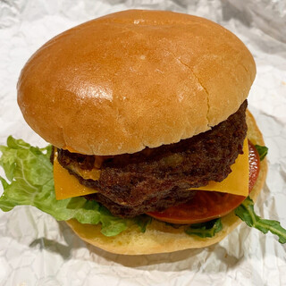 肉肉しさのあるボリューミーなチーズバーガー By Kaze Gourmet コストコ 千葉ニュータウン店 千葉ニュータウン中央 その他 食べログ