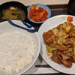 松屋 - 回鍋肉定食