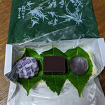 御菓子処 さゝま - 6月の御菓子　1個360円（税込）