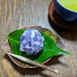 御菓子処 さゝま - 6月の御菓子『紫陽花』360円（税込）