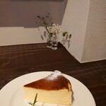 And More - チーズケーキ