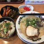 博多屋台一竜 - ☆チャーシュー丼セット(税込830円)ラーメンのセットの場合、ピリ辛もやし、辛手羽中、辛子高菜のトッピング無料となります