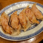 熱々肉汁餃子 あじくら - 肉肉肉餃子