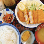 尾山屋 - エビカツ定食　870円