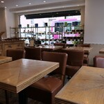 パティスリー・パリセヴェイユ - カフェ模様