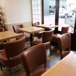 パティスリー・パリセヴェイユ - カフェ模様