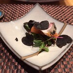 照寿司 - 羽がつおと黒トリュフ