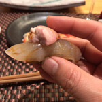 照寿司 - カワハギと肝の握り