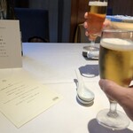 中国料理 皇家龍鳳 - まずはビールで乾杯