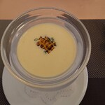 シェフ植田 - とうもろこしの冷製スープ