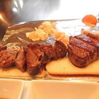 ビフテキのカワムラ 三宮本店 - 標準より30グラムupな150グラム。結構多いです。
