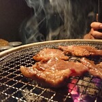 炭火焼 焼肉 久保屋 - 牛カルビ