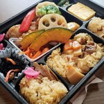 おこわ米八 - 米八特製黒酢のチキン野菜和え弁当…１０８０円