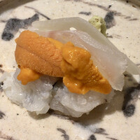 室町 和久傳 - 鱧とアコウ(キジハタ)・北海道の生雲丹のお造り、醤油と梅肉