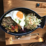 カフェウチダ - 今月の丼ランチ1200円
