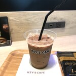 トップス キーズ カフェ - アイスココア440円（税込）