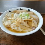 大笑家 - 肉ワンタン麺