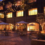 レストラン セブンシーズ - 中庭「パティオ」