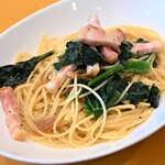 BistroCafe 712 - ベーコンとほうれん草のオイルパスタ